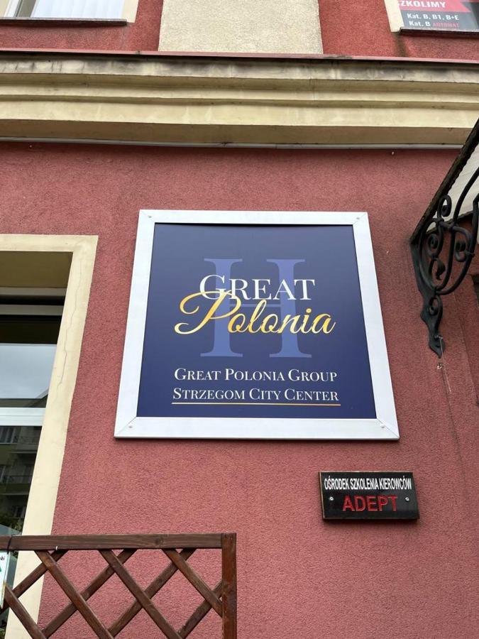 Great Polonia Strzegom City Center Extérieur photo