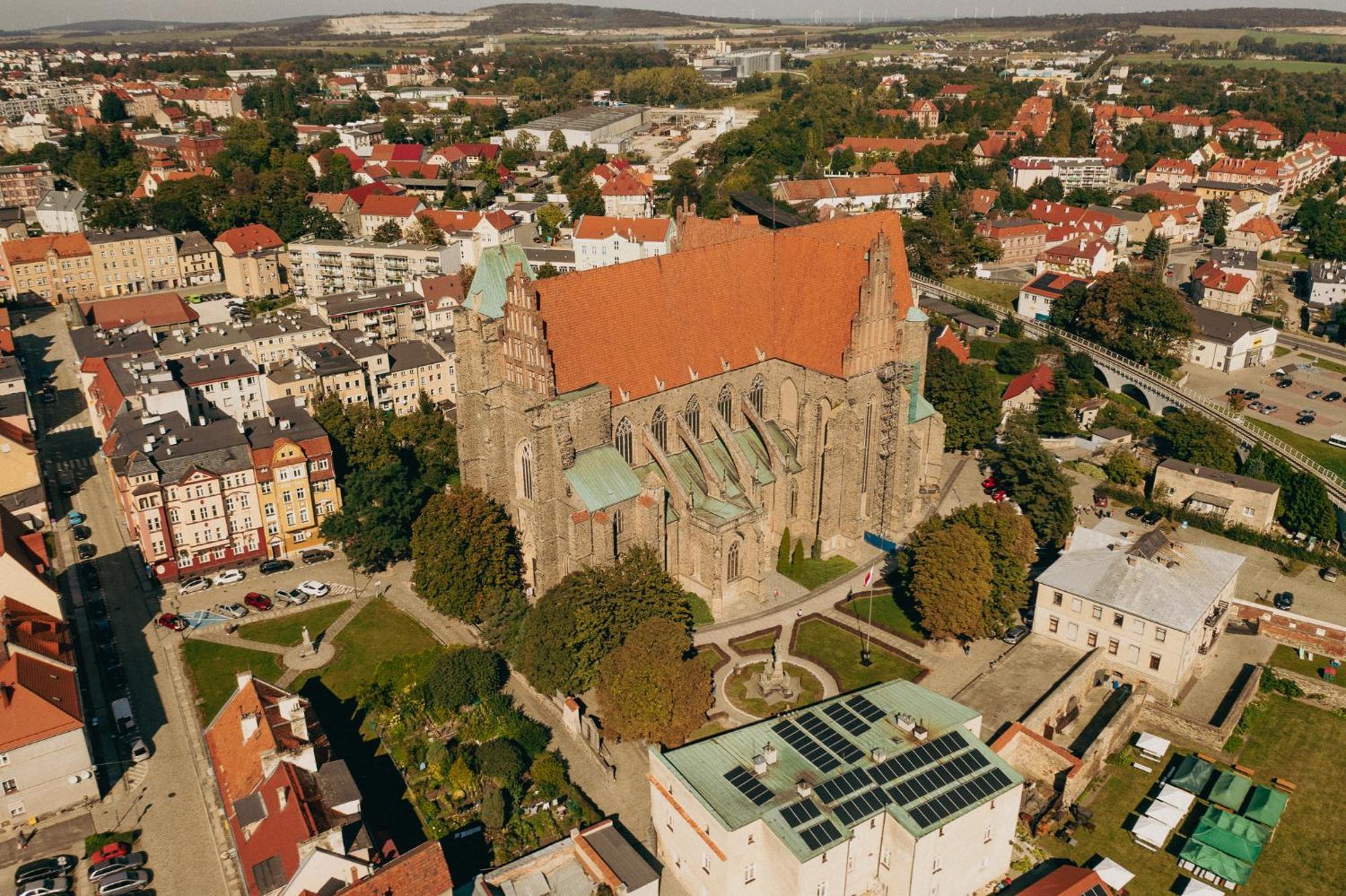 Great Polonia Strzegom City Center Extérieur photo